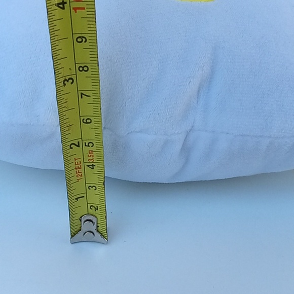 Hello Kitty Plush - Picture 16 of 16